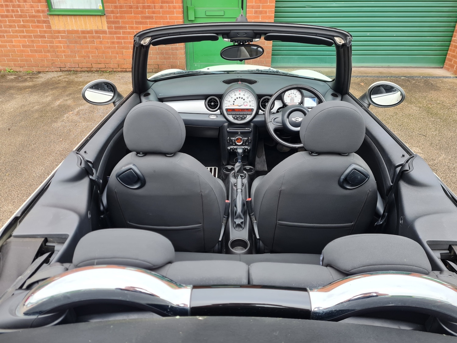 Used MINI Convertible 2011 for sale - 77404257: Photo 9