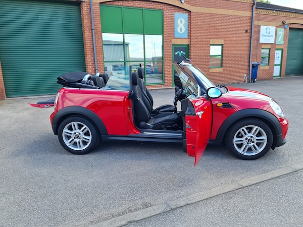 Used MINI Convertible 2012 for sale - 74705374: Photo 24