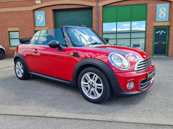 Used MINI Convertible 2012 for sale - 74705374: Photo 2