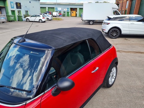 Used MINI Convertible 2012 for sale - 74705374: Photo 32