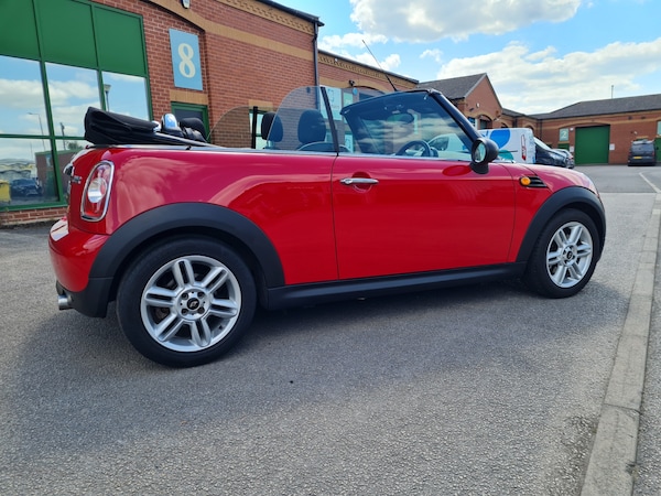 Used MINI Convertible 2012 for sale - 74705374: Photo 5