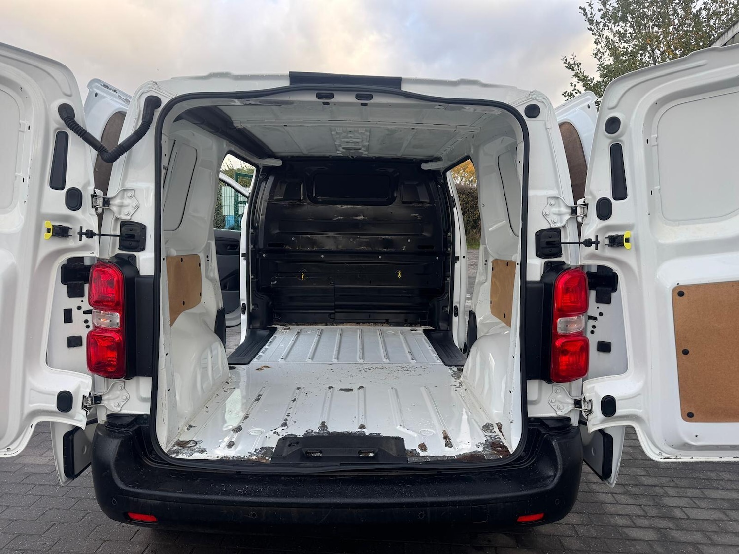 Used Citroen Dispatch 2017 for sale - 76521582: Photo 6