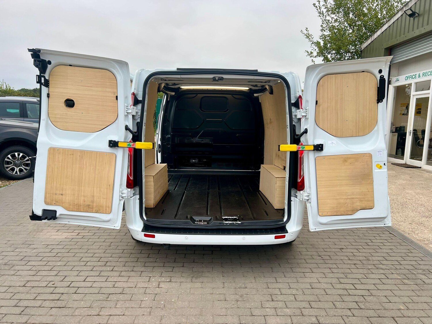 Used Ford Transit Custom 2023 for sale - 76238666: Photo 8