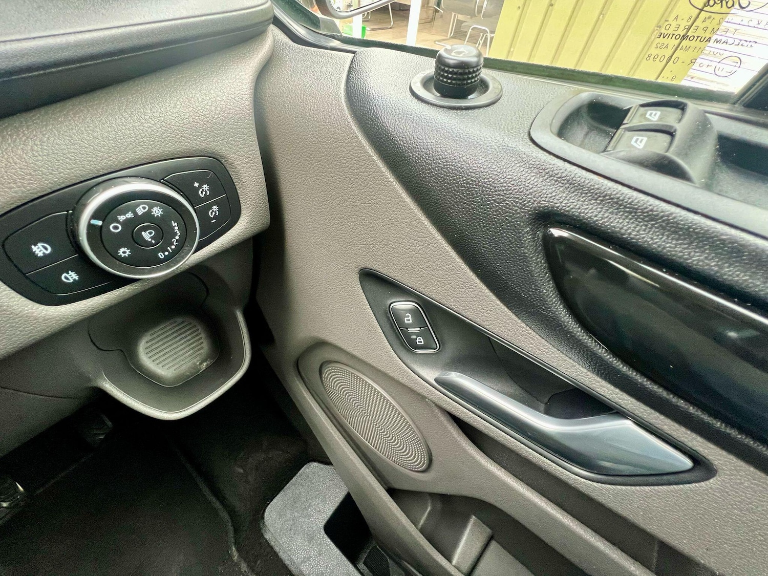 Used Ford Transit Custom 2020 for sale - 76992076: Photo 24