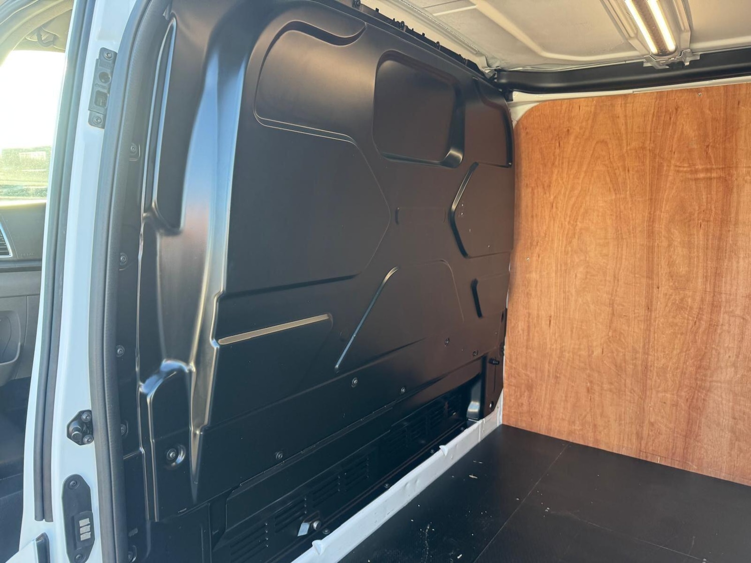 Used Ford Transit Custom 2022 for sale - 76952701: Photo 8