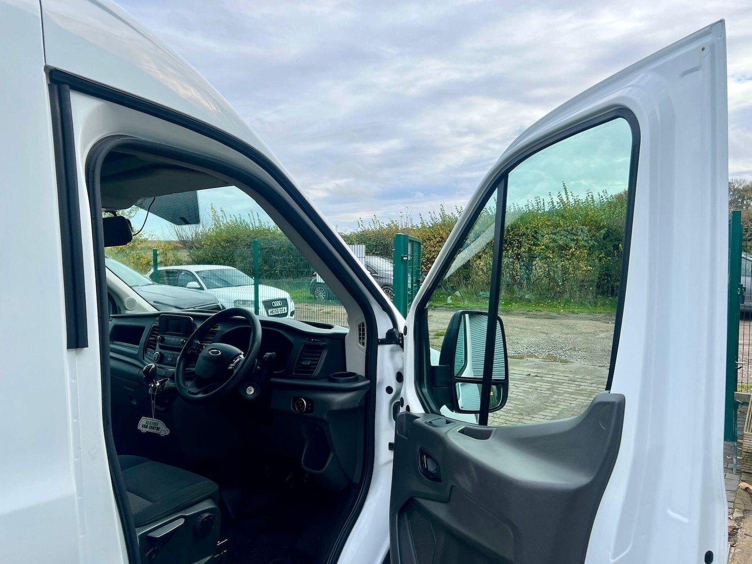 Used Ford Transit 2020 for sale - 76473307: Photo 19