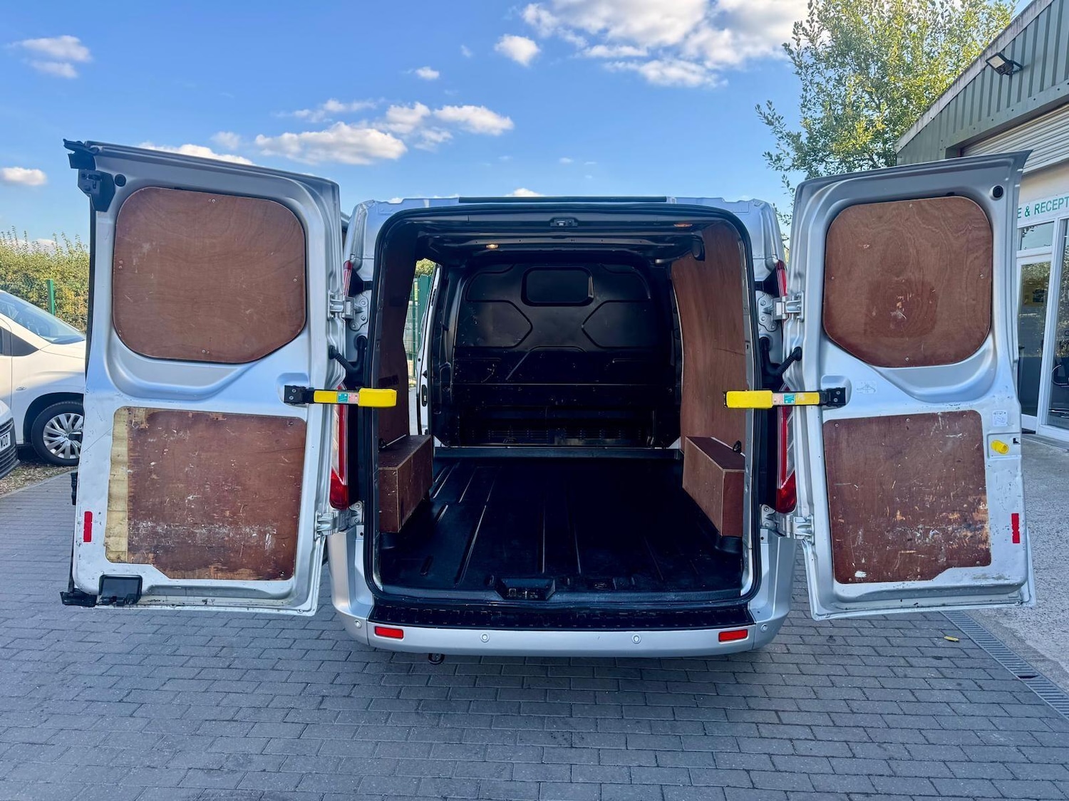 Used Ford Transit Custom 2018 for sale - 76136209: Photo 8