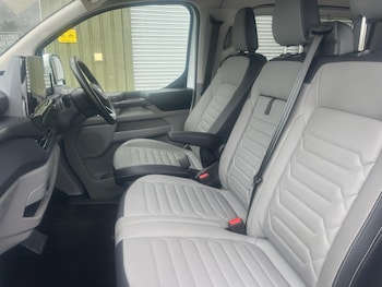 Used Ford Tourneo Custom 2025 for sale - 78637027: Photo