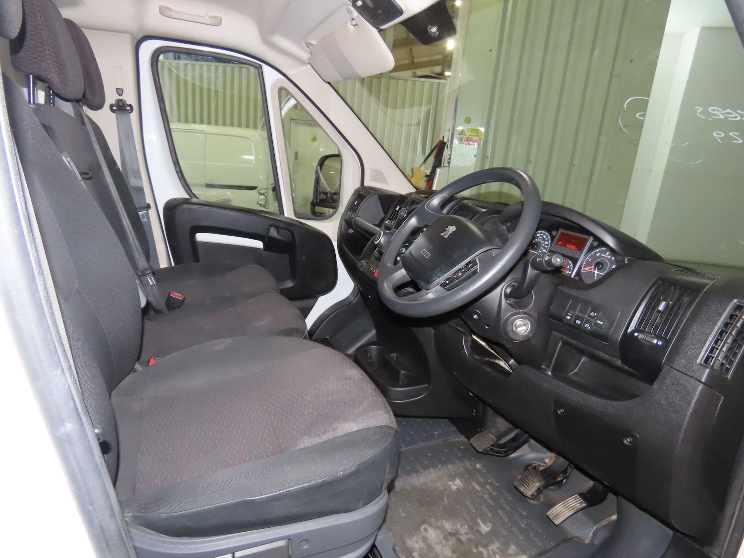 Used Peugeot Boxer for sale - 77824119: Photo 8