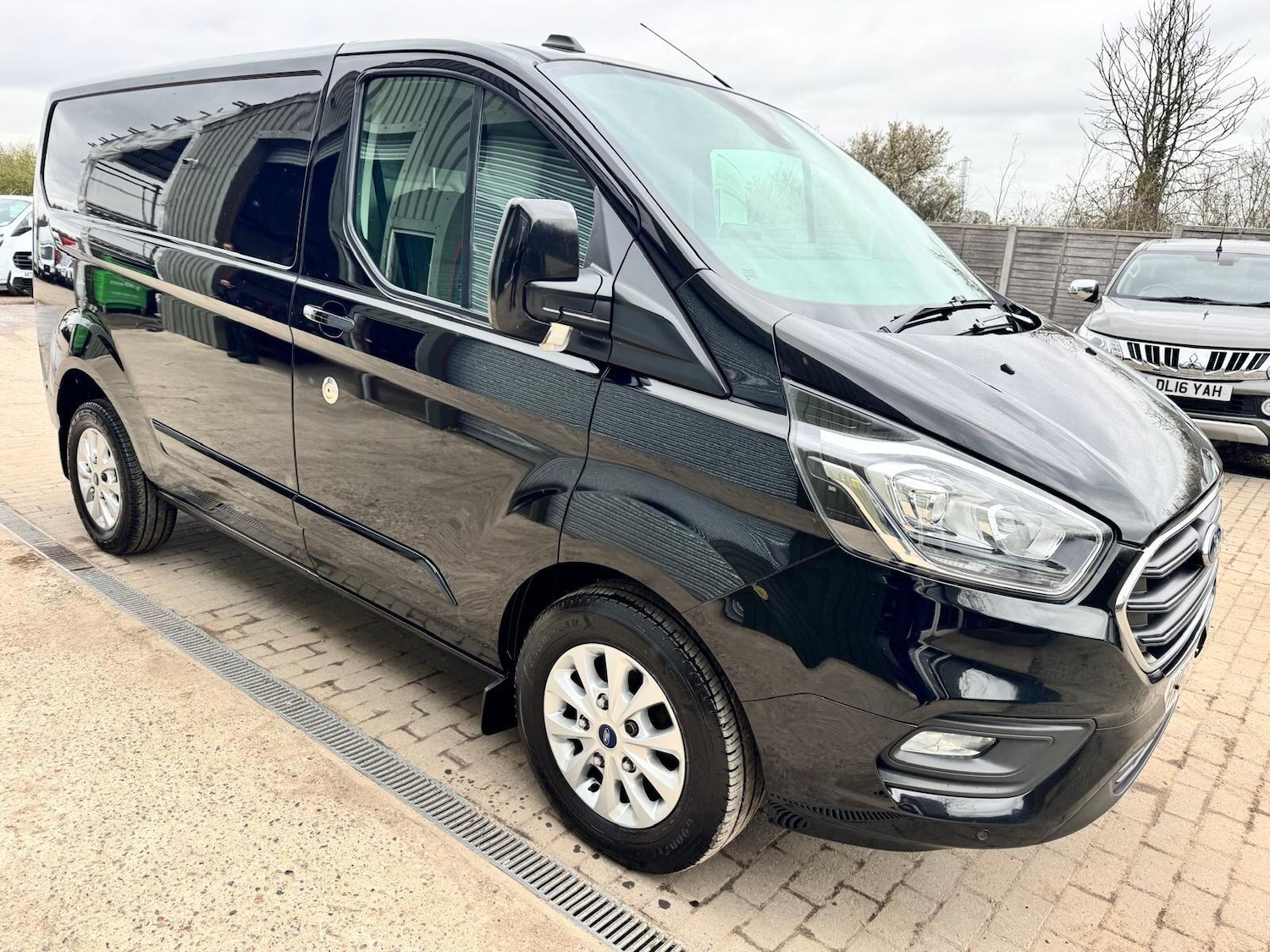 Used Ford Transit Custom 2019 for sale - 78047368: Photo 10