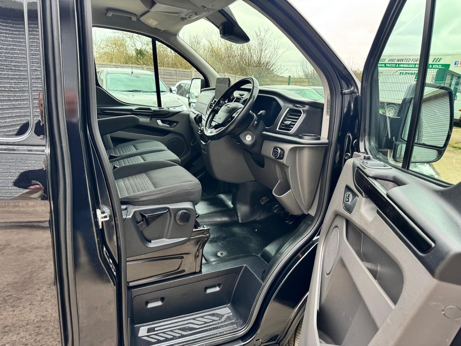 Used Ford Transit Custom 2019 for sale - 78047368: Photo 18