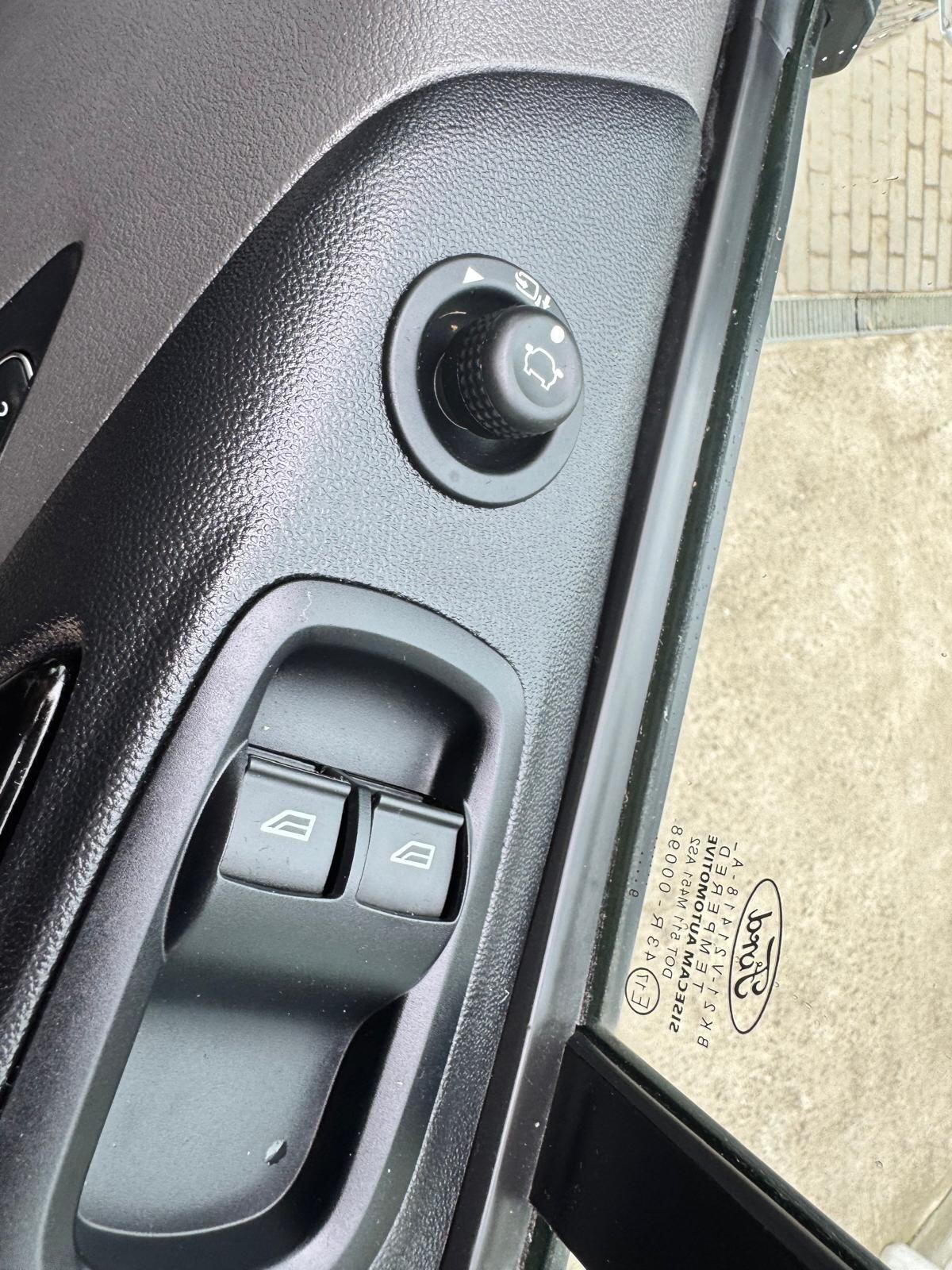 Used Ford Transit Custom 2019 for sale - 78047368: Photo 22