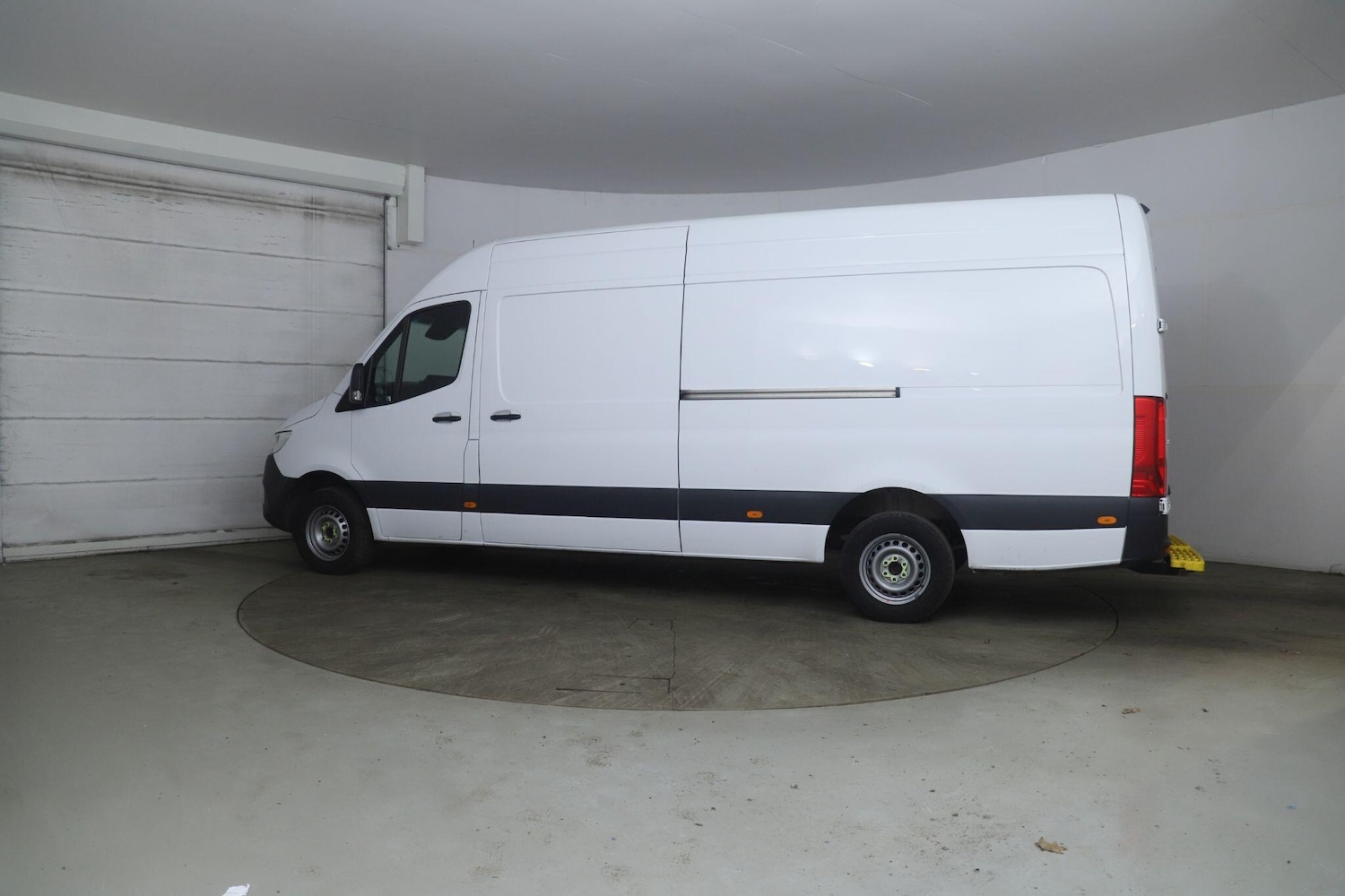 Used Mercedes-Benz Sprinter 2023 for sale - 77255274: Photo 3