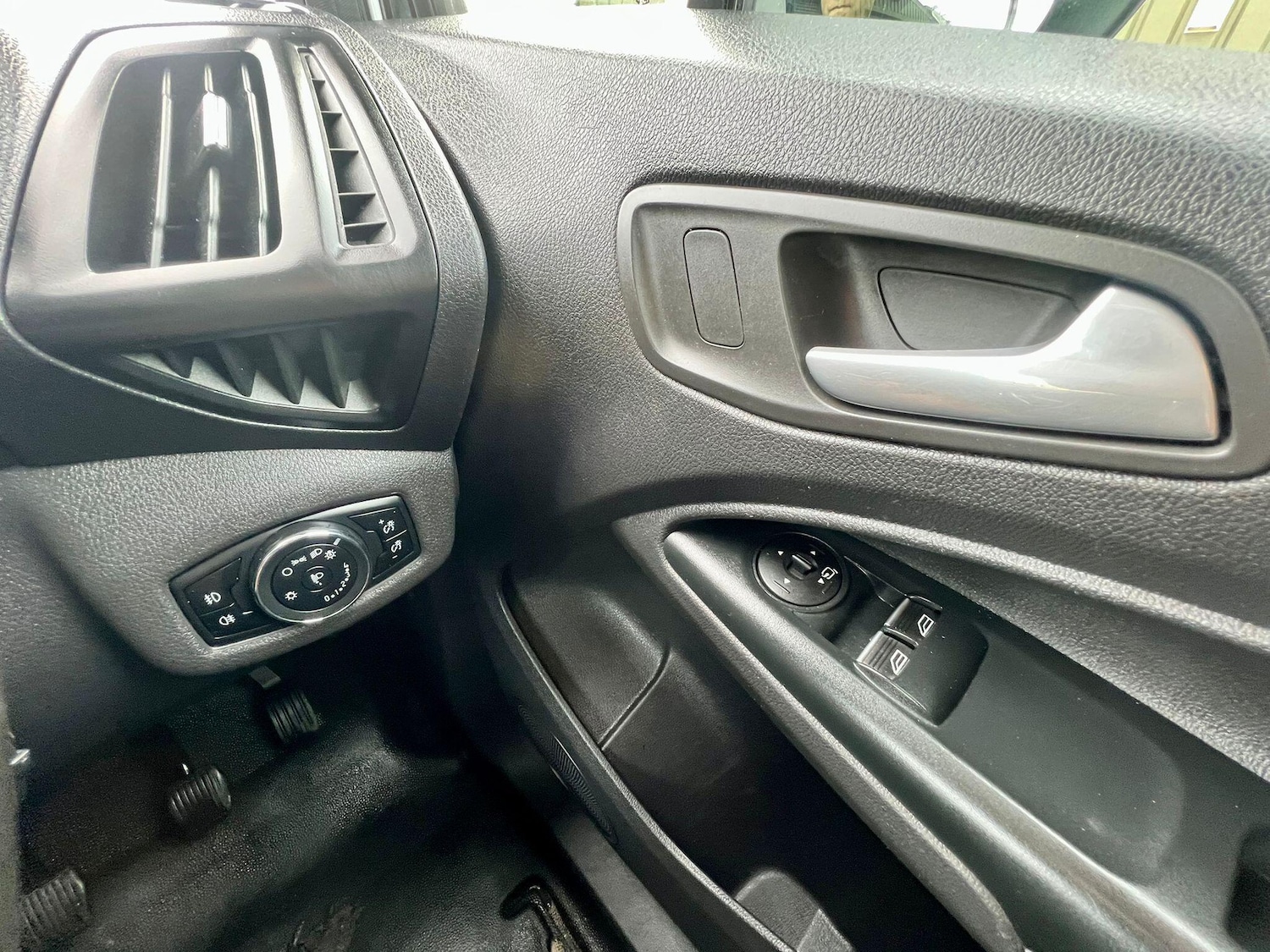 Used Ford Transit Connect 2018 for sale - 76423452: Photo 24