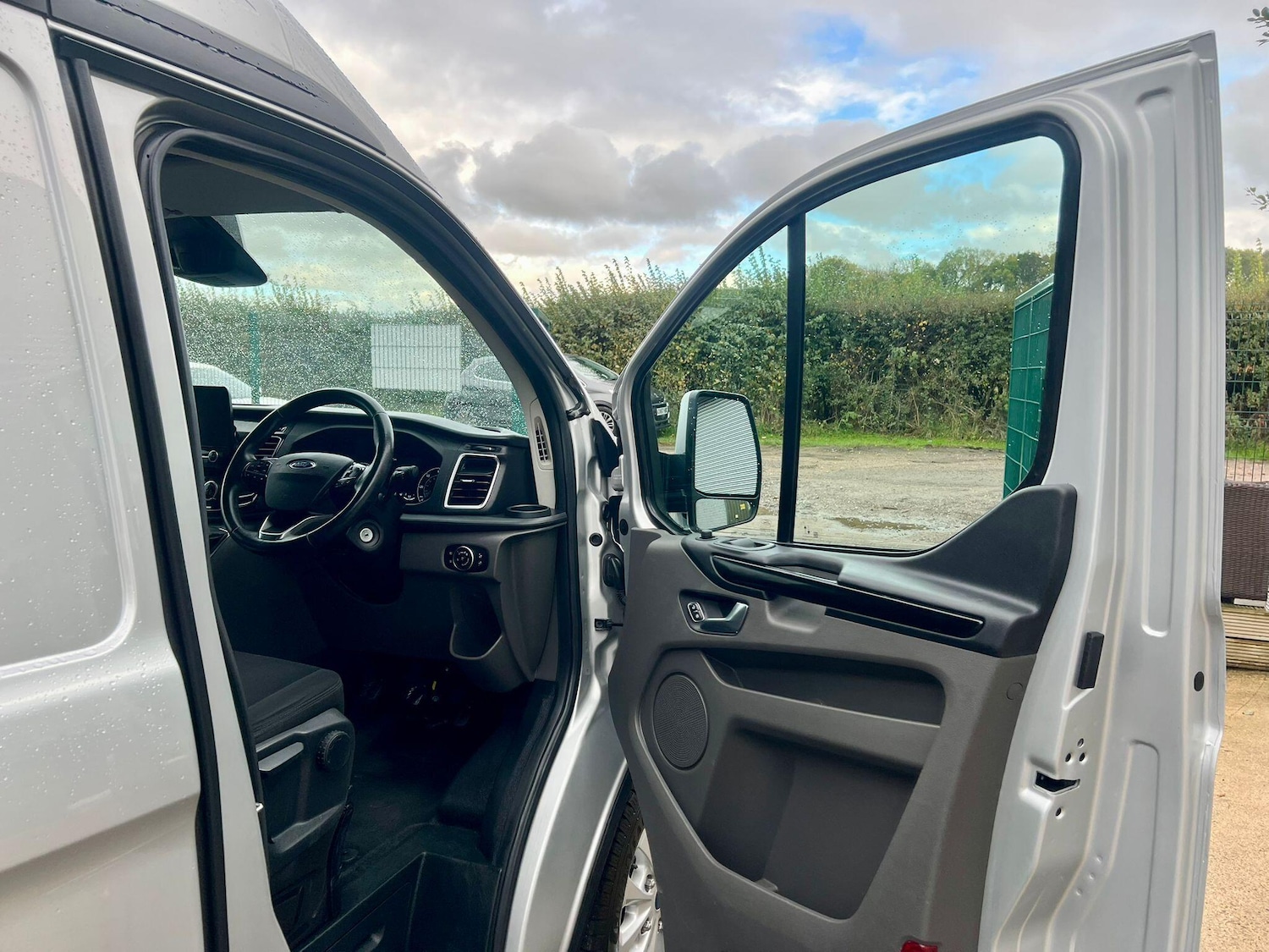 Used Ford Transit Custom 2022 for sale - 76337499: Photo 16