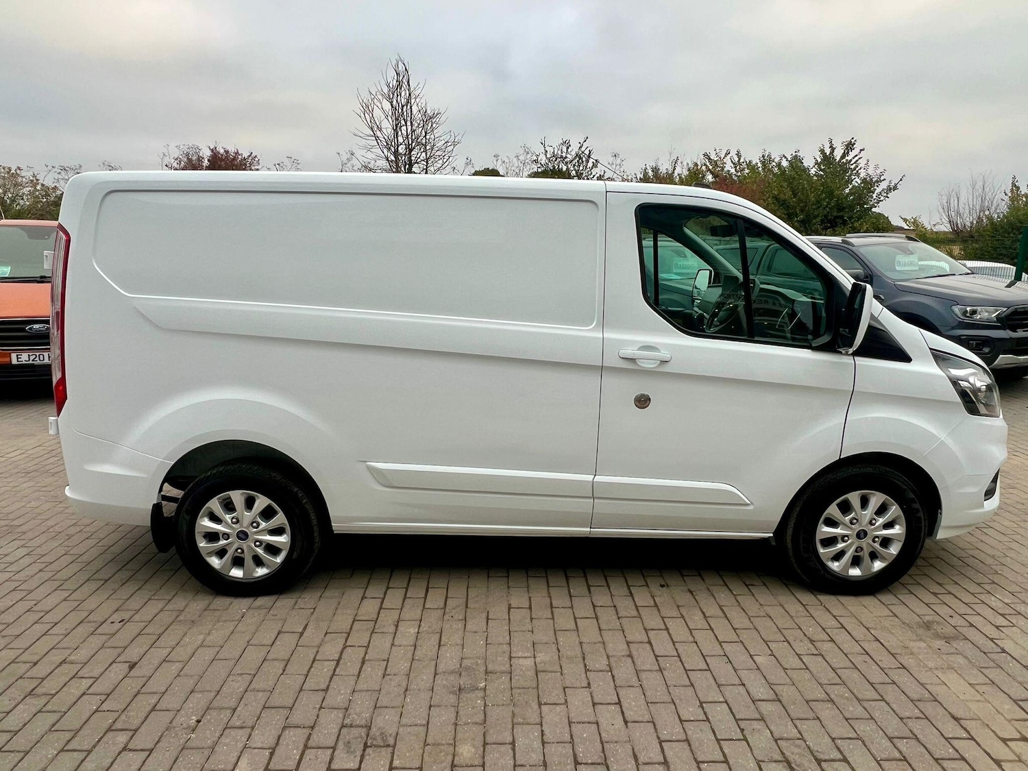 Used Ford Transit Custom 2023 for sale - 76992608: Photo 13