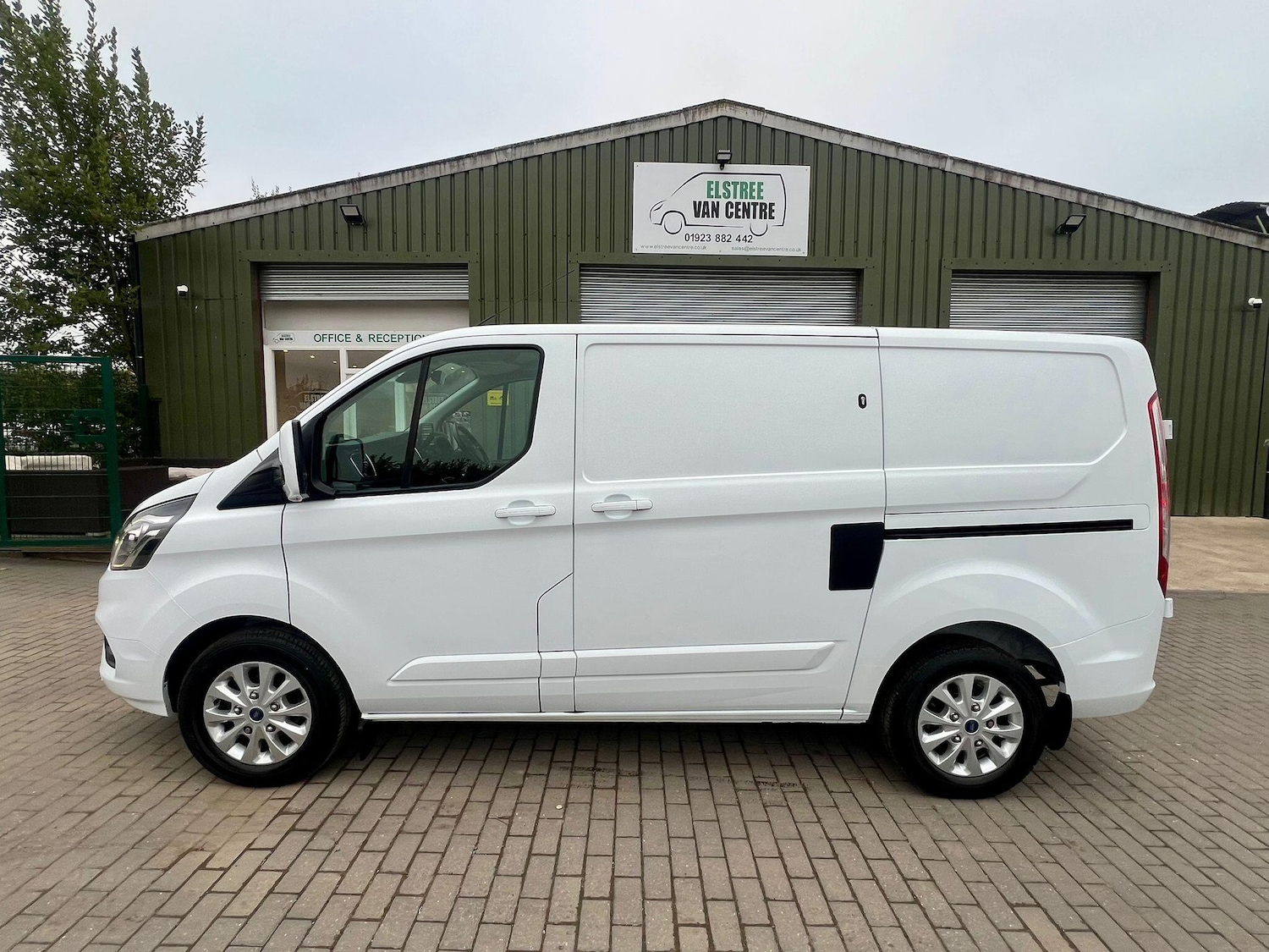 Used Ford Transit Custom 2023 for sale - 76992608: Photo 3