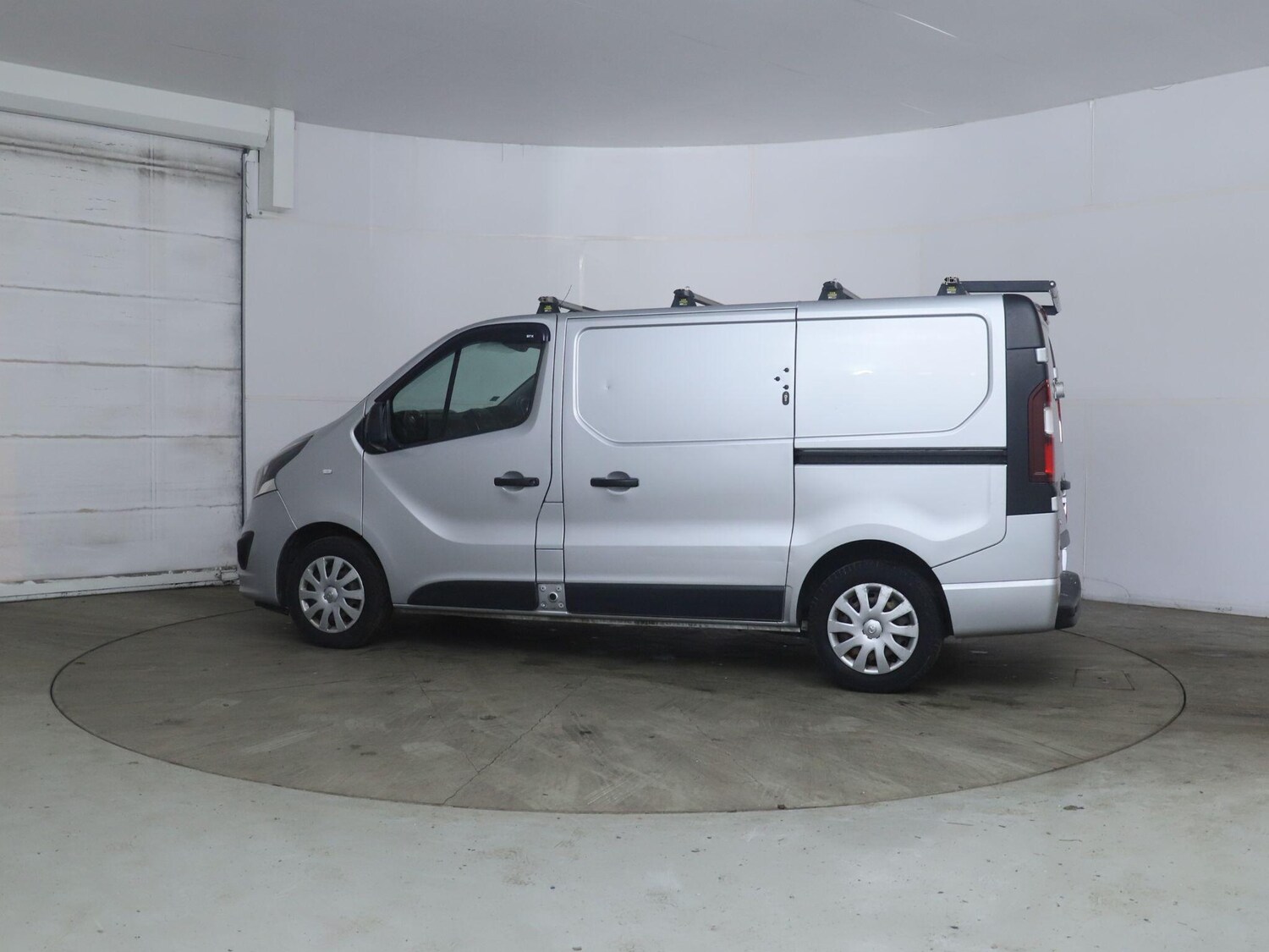 Used Vauxhall Vivaro for sale - 77823651: Photo 6