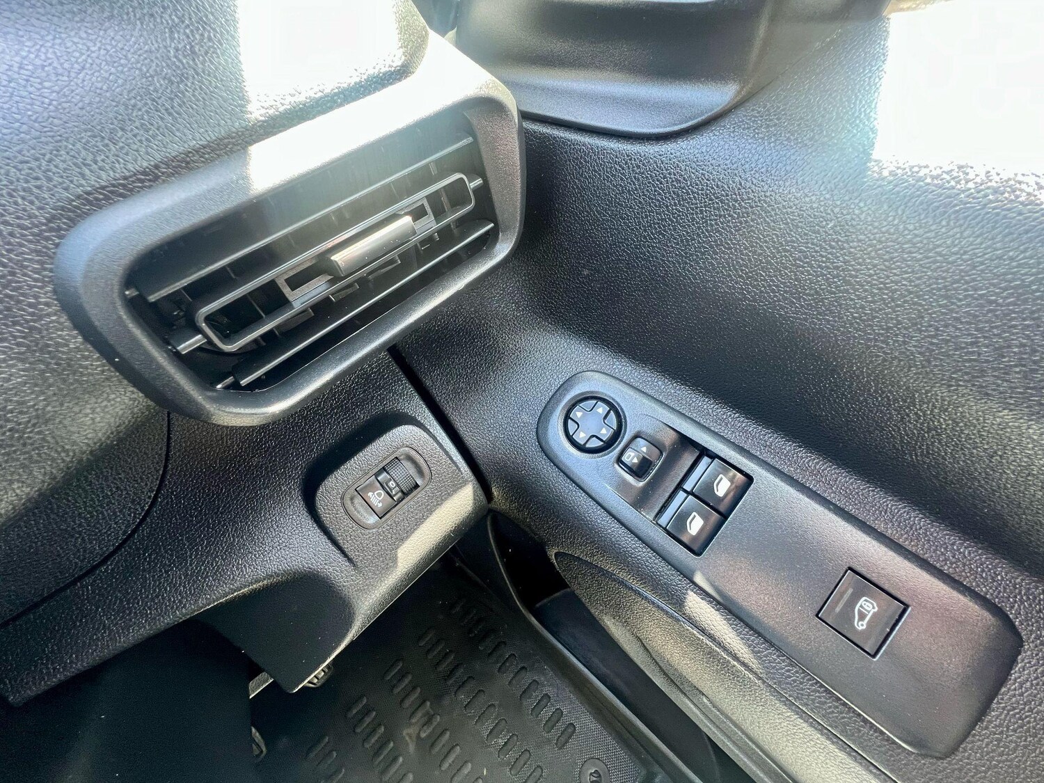 Vehicle 25