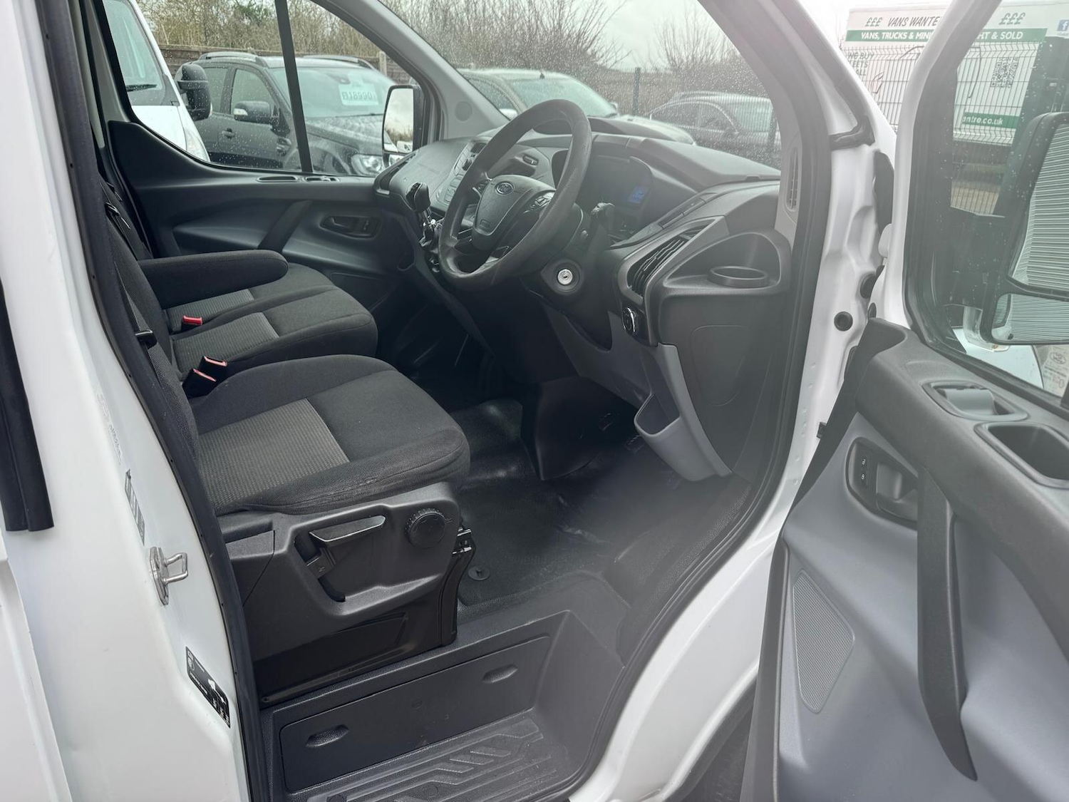 Used Ford Transit Custom 2017 for sale - 77305112: Photo 14