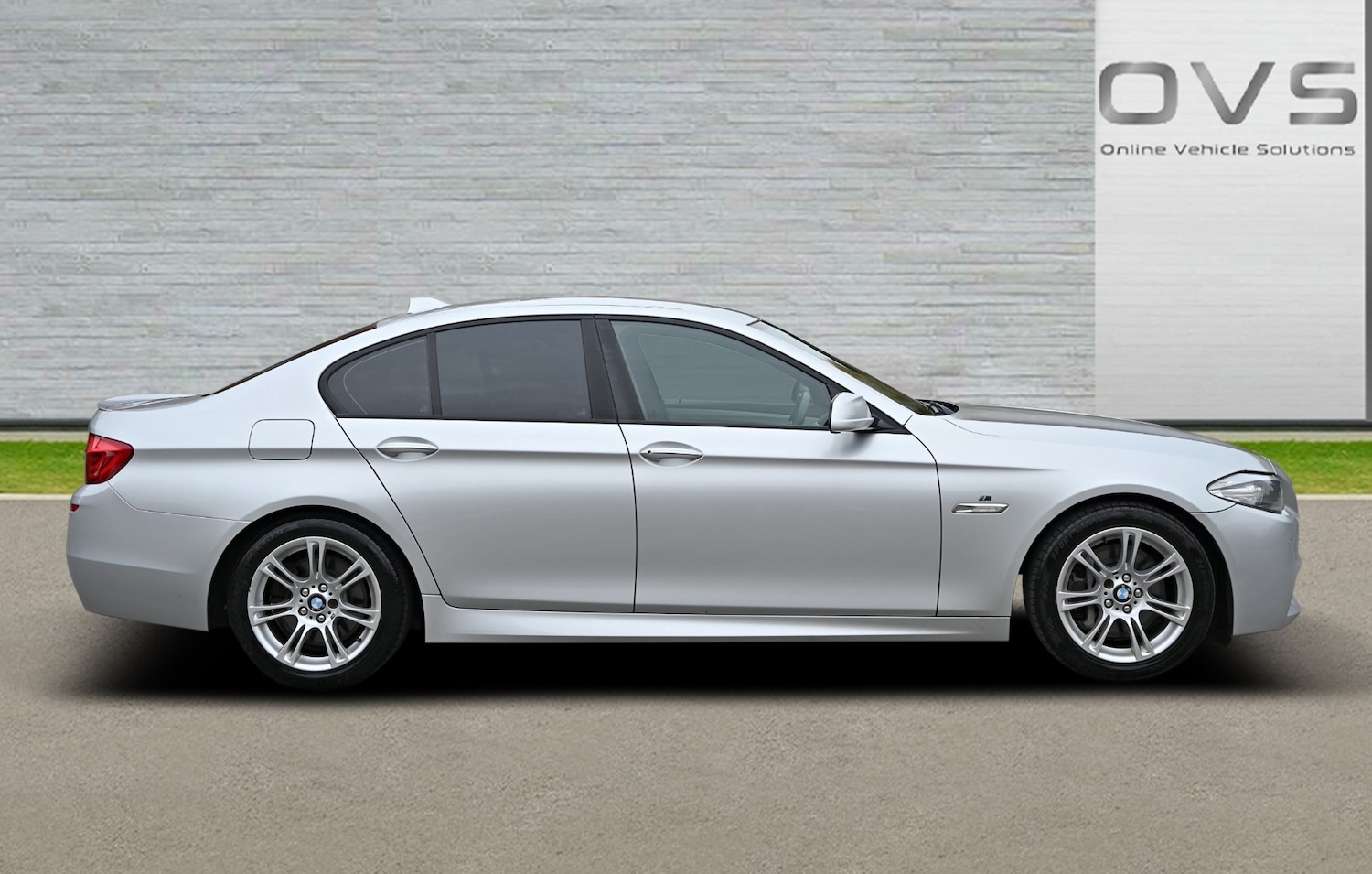 Used BMW 5 Series 2013 for sale - 76302163: Photo 2