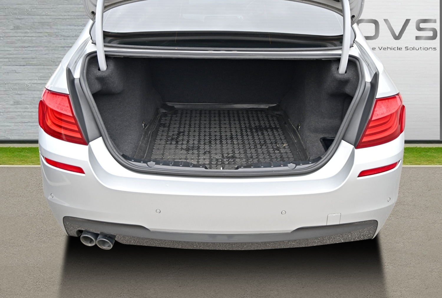 Used BMW 5 Series 2013 for sale - 76302163: Photo 32