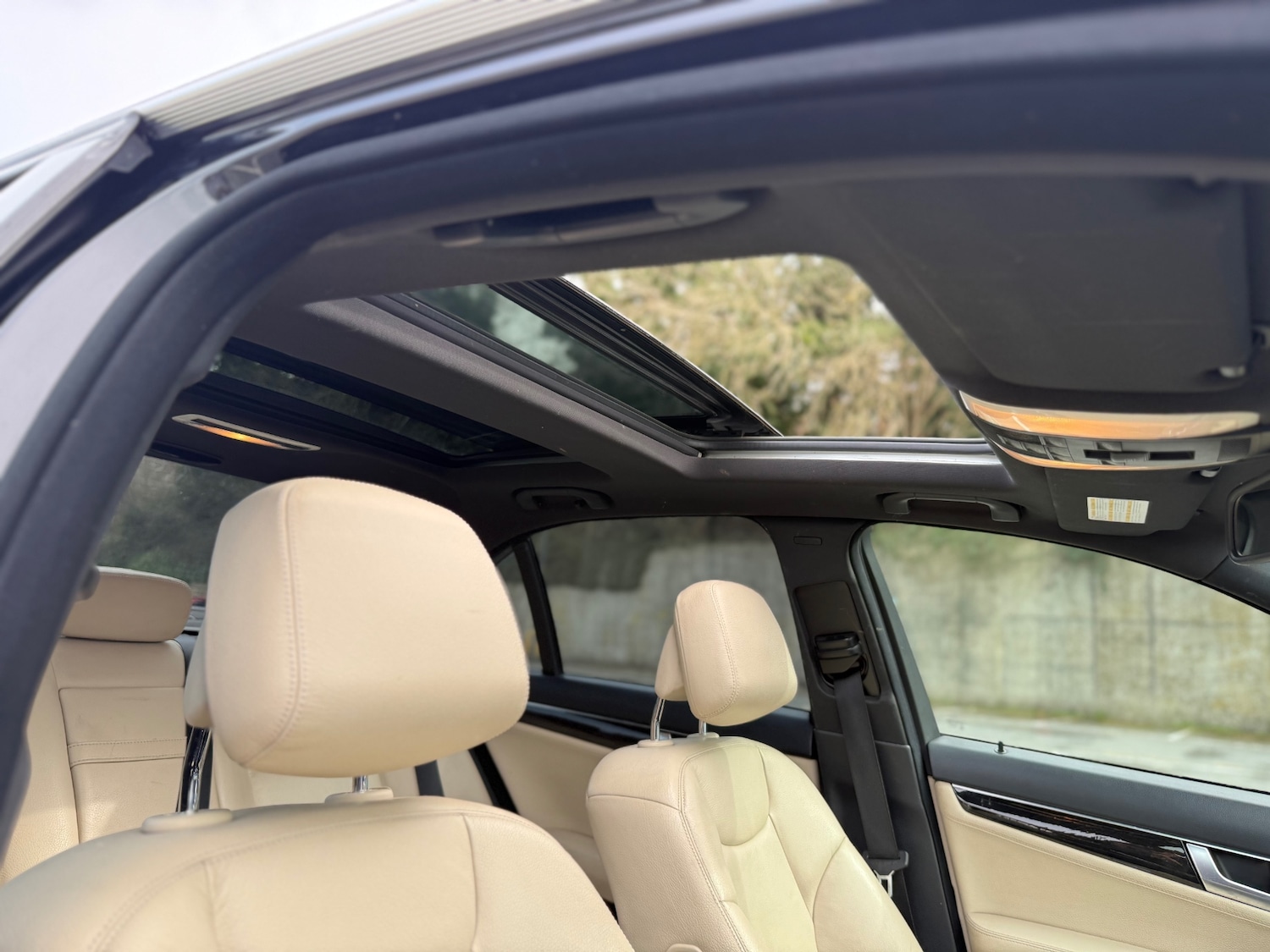 Used Mercedes-Benz C Class 2011 for sale - 77888571: Photo 5