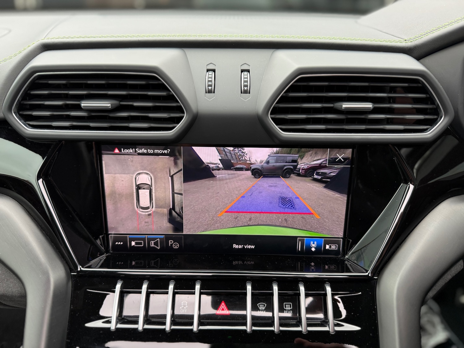 Used Lamborghini Urus 2023 for sale - 77681883: Photo 21