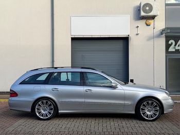 Used Mercedes-Benz E Class 2006 for sale - 76755476: Photo