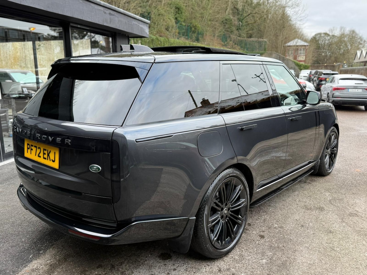 Used Land Rover Range Rover 2023 for sale - 77137428: Photo 2