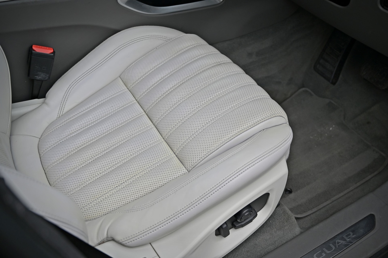 Used Jaguar F-Pace 2017 for sale - 77650011: Photo 16