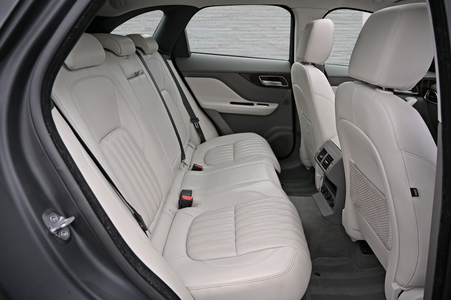 Used Jaguar F-Pace 2017 for sale - 77650011: Photo 17