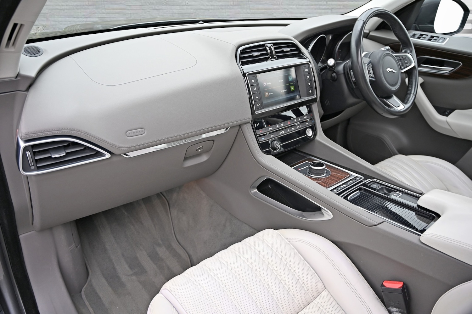 Used Jaguar F-Pace 2017 for sale - 77650011: Photo 20