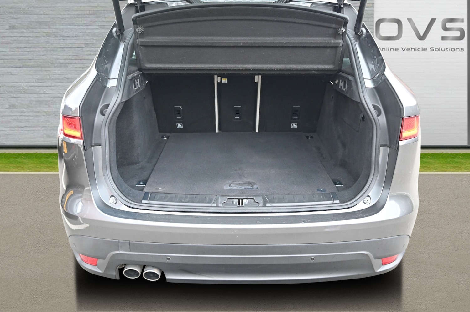 Used Jaguar F-Pace 2017 for sale - 77650011: Photo 28