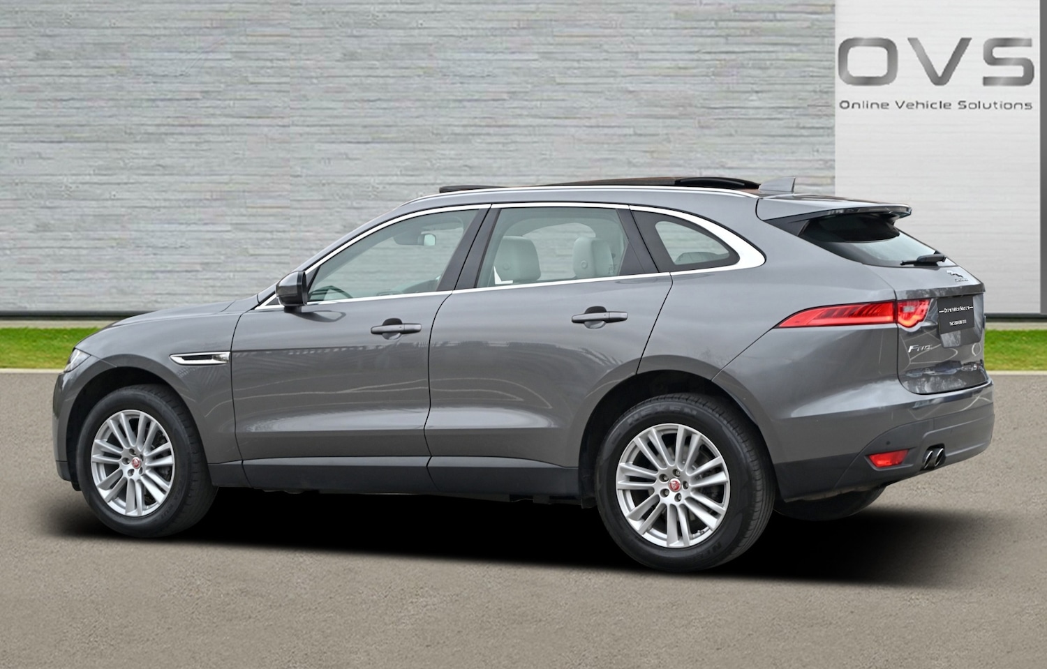 Used Jaguar F-Pace 2017 for sale - 77650011: Photo 8