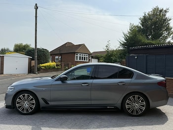 Used BMW 5 Series 2017 for sale - 75568555: Photo