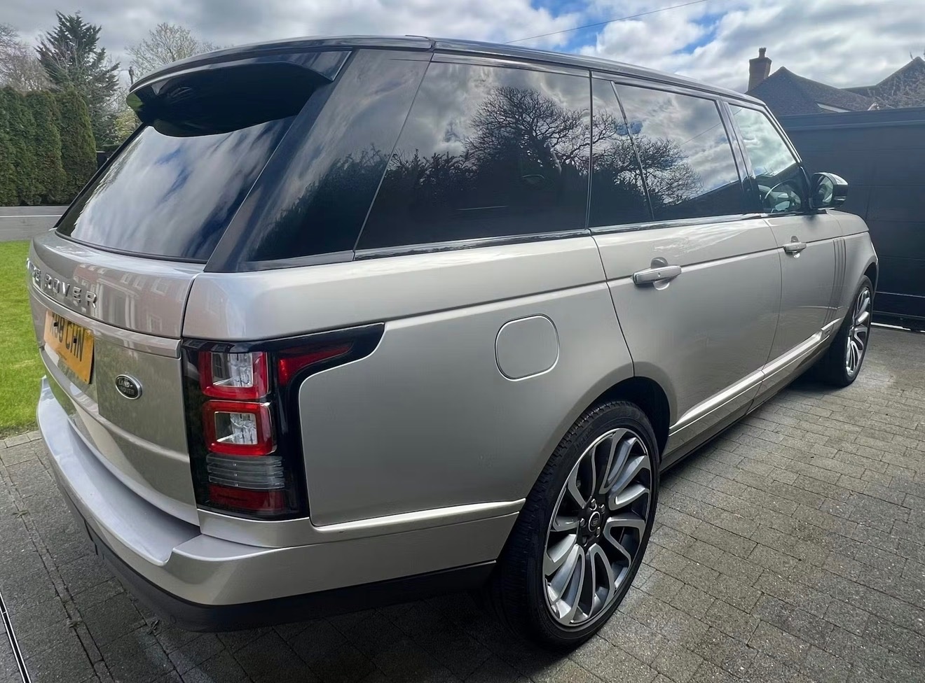 Used Land Rover Range Rover 2015 for sale - 78139193: Photo 2