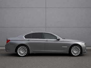 Used BMW 7 Series 2010 for sale - 79524138: Photo