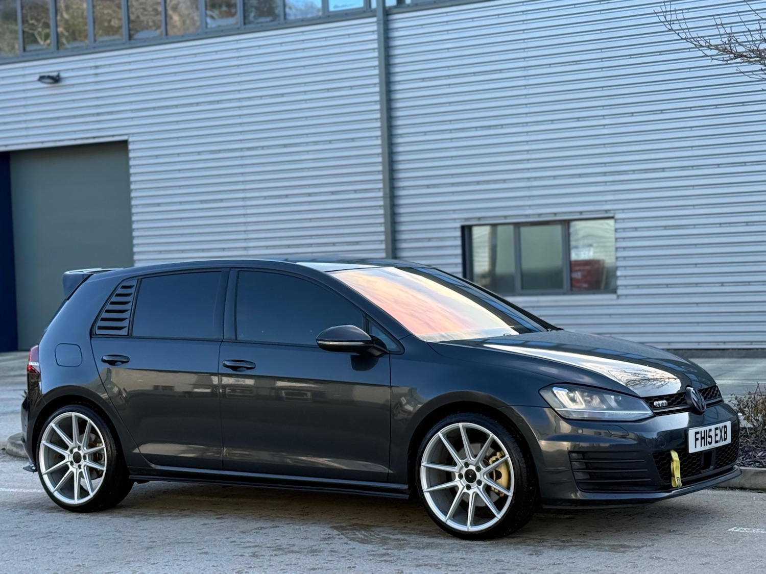 Used Volkswagen Golf 2015 for sale - 77149650: Photo 1