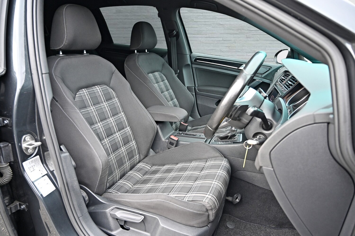 Used Volkswagen Golf 2015 for sale - 77149650: Photo 17