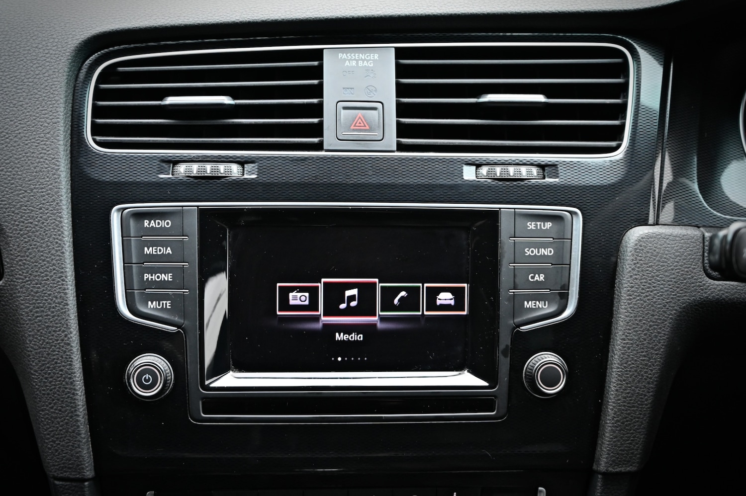 Used Volkswagen Golf 2015 for sale - 77149650: Photo 24