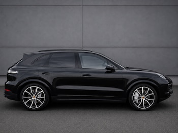 Used Porsche Cayenne 2018 for sale - 79037089: Photo
