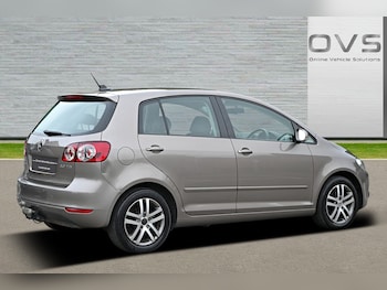 Used Volkswagen Golf Plus 2011 for sale - 75461535: Photo