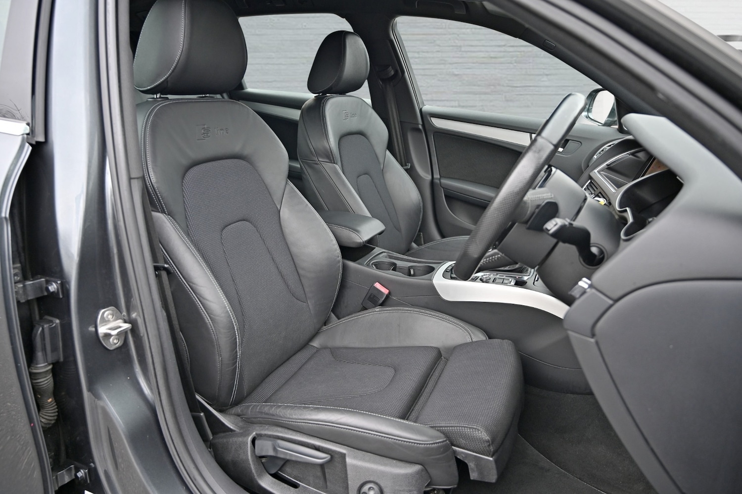 Used Audi A4 2012 for sale - 76415487: Photo 12