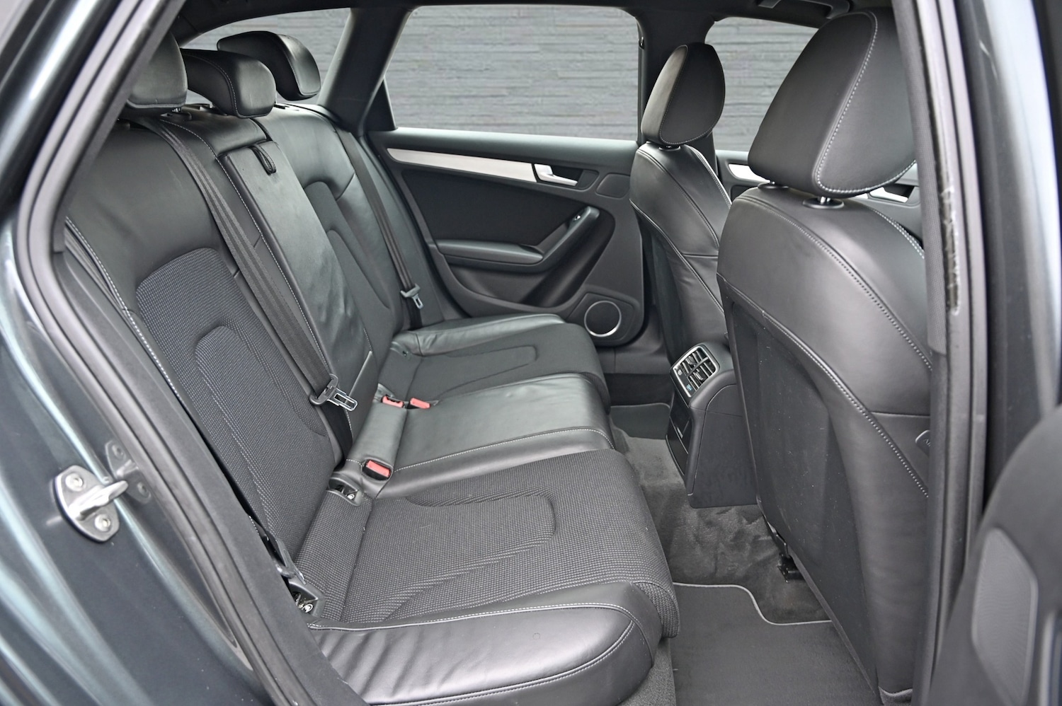 Used Audi A4 2012 for sale - 76415487: Photo 15