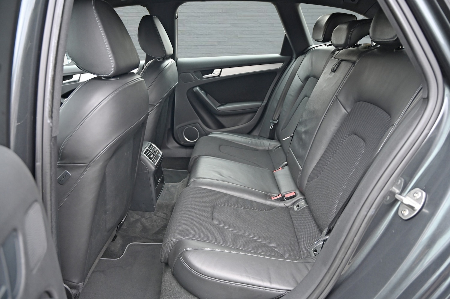 Used Audi A4 2012 for sale - 76415487: Photo 16