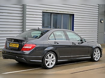 Used Mercedes-Benz C Class 2012 for sale - 77355355: Photo