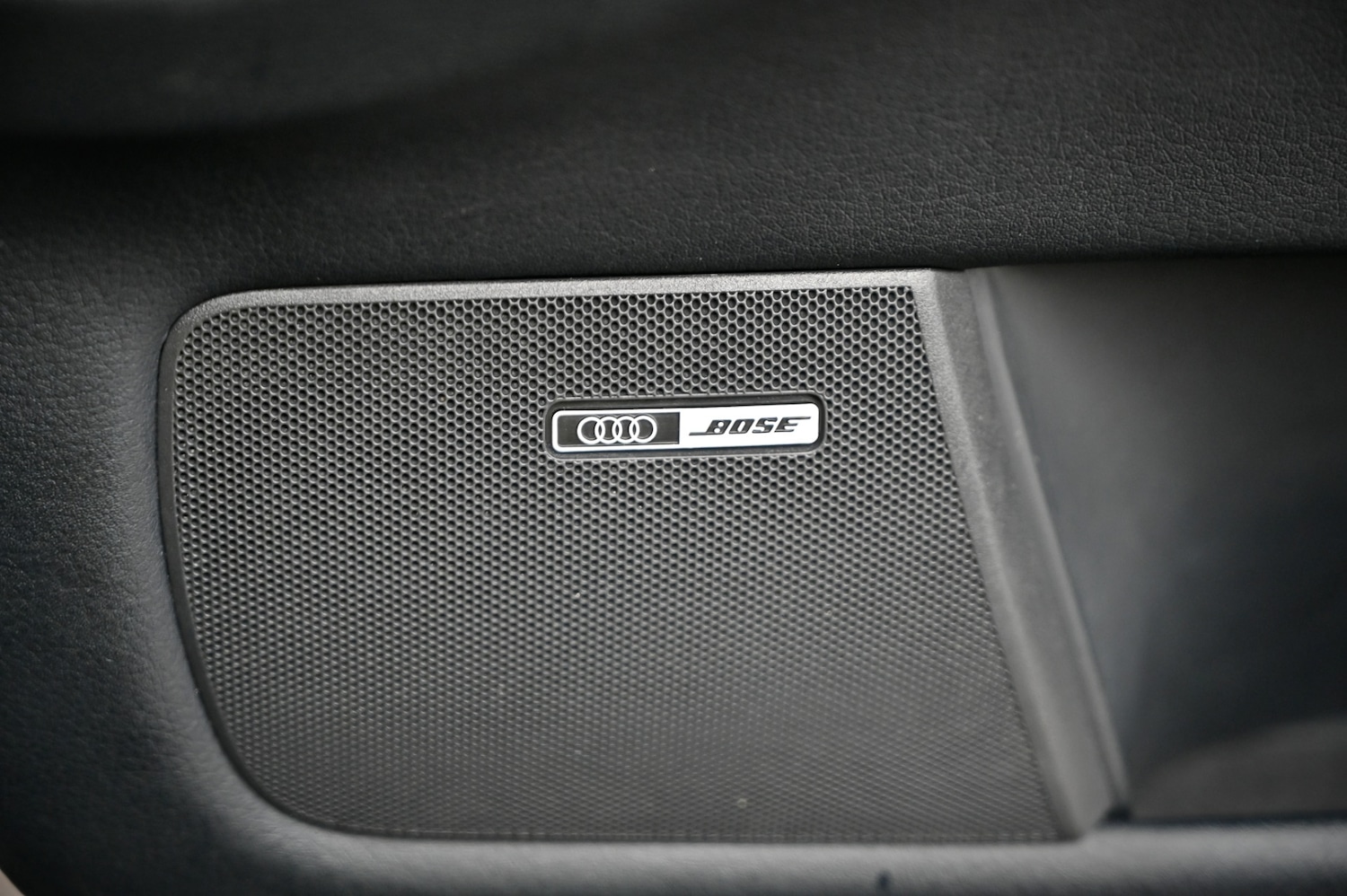 Used Audi S4 2000 for sale - 76098072: Photo 24