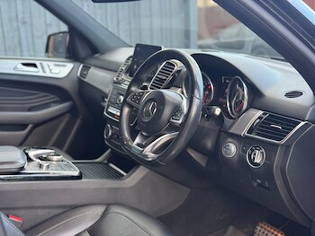 Used Mercedes-Benz GLE 2018 for sale - 77702887: Photo