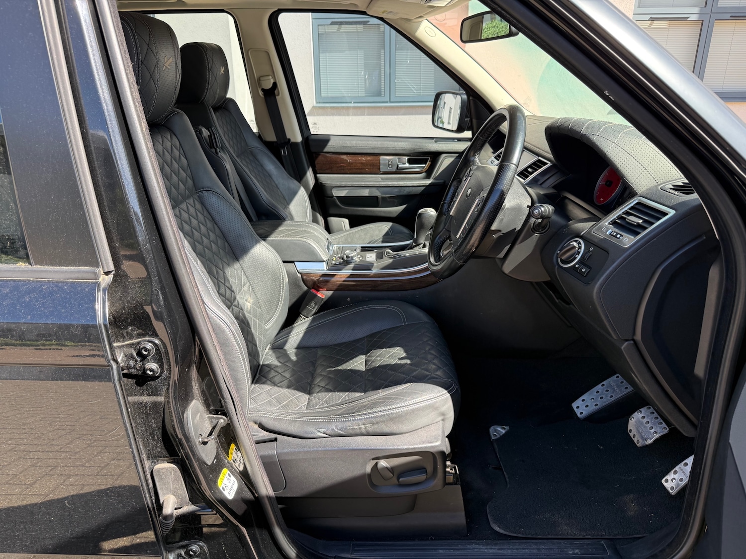 Used Land Rover Range Rover Sport 2010 for sale - 78218676: Photo 8